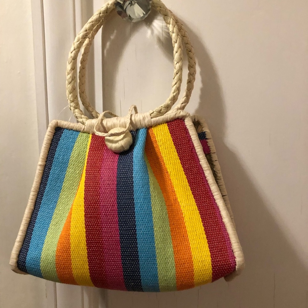 Small woven handbag great for spring and summer